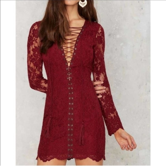 The Jetset Diaries “The Ruins” Cranberry Red Lace-Up Bodycon Lace Dress - Picture 2 of 11